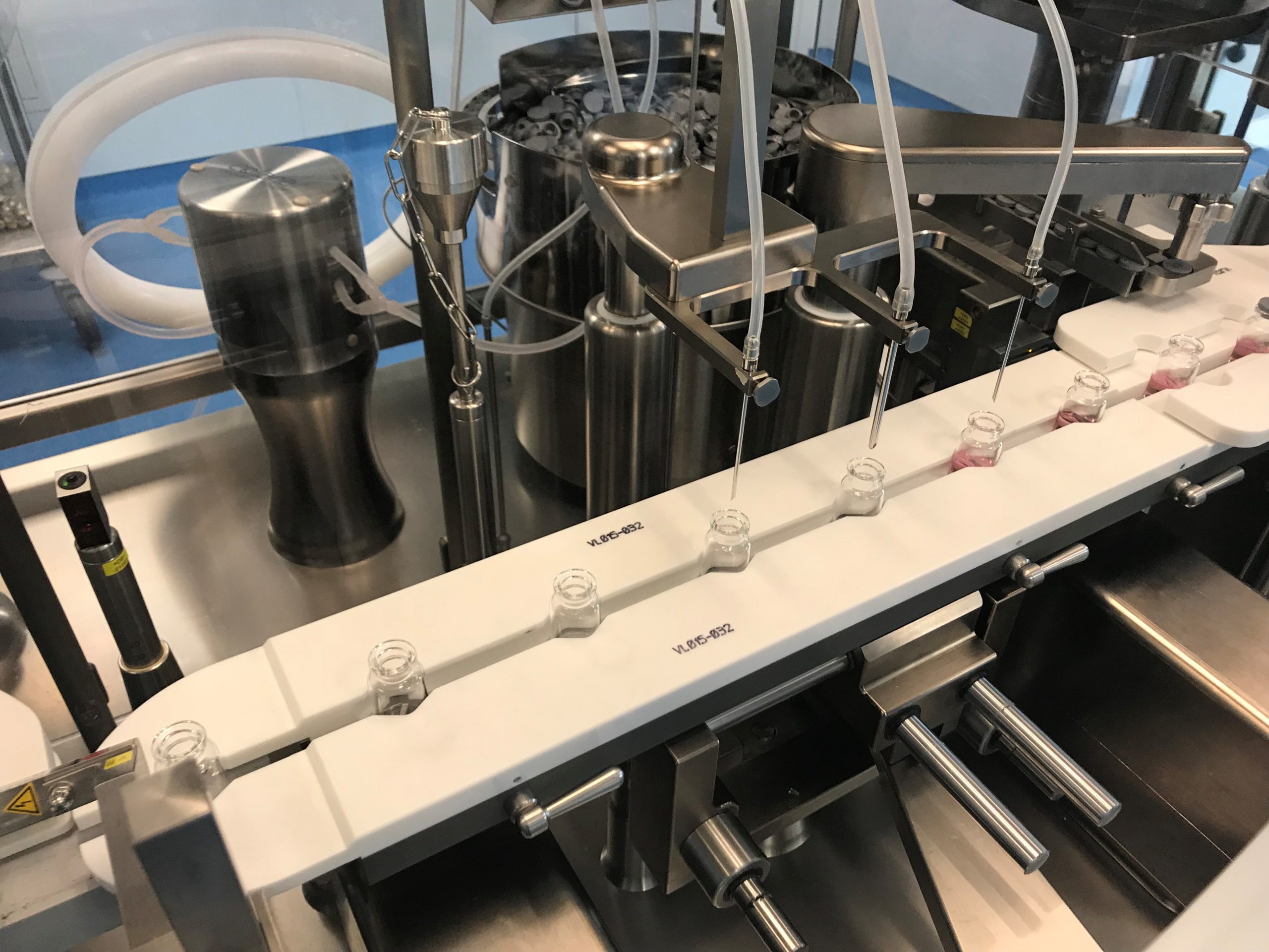 Filling and Closing of Vials Rota INOS